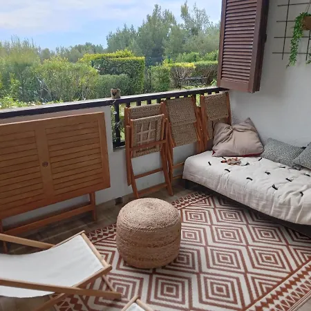 Apartment Superbe Piscine, Tennis, Vue Et Decore Avec Gout Cassis